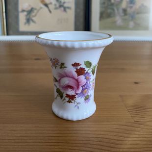 Royal Crown Derby 皇家皇冠德贝 1973年小瓷瓶 烛台摆件 骨瓷杯