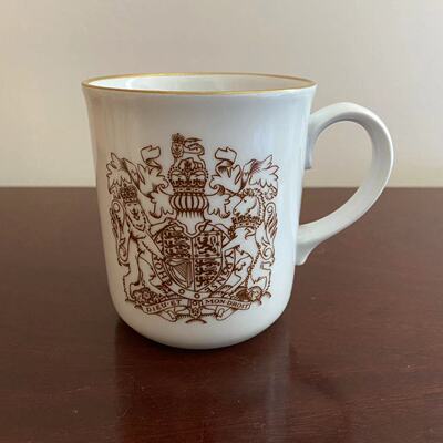 Royal Worcester 皇家伍斯特 1977年英国女王银禧纪念收藏马克杯