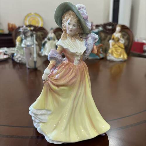 Royal Doulton 皇家道尔顿 1992年 KATIE 凯蒂 贵族美人收藏瓷偶