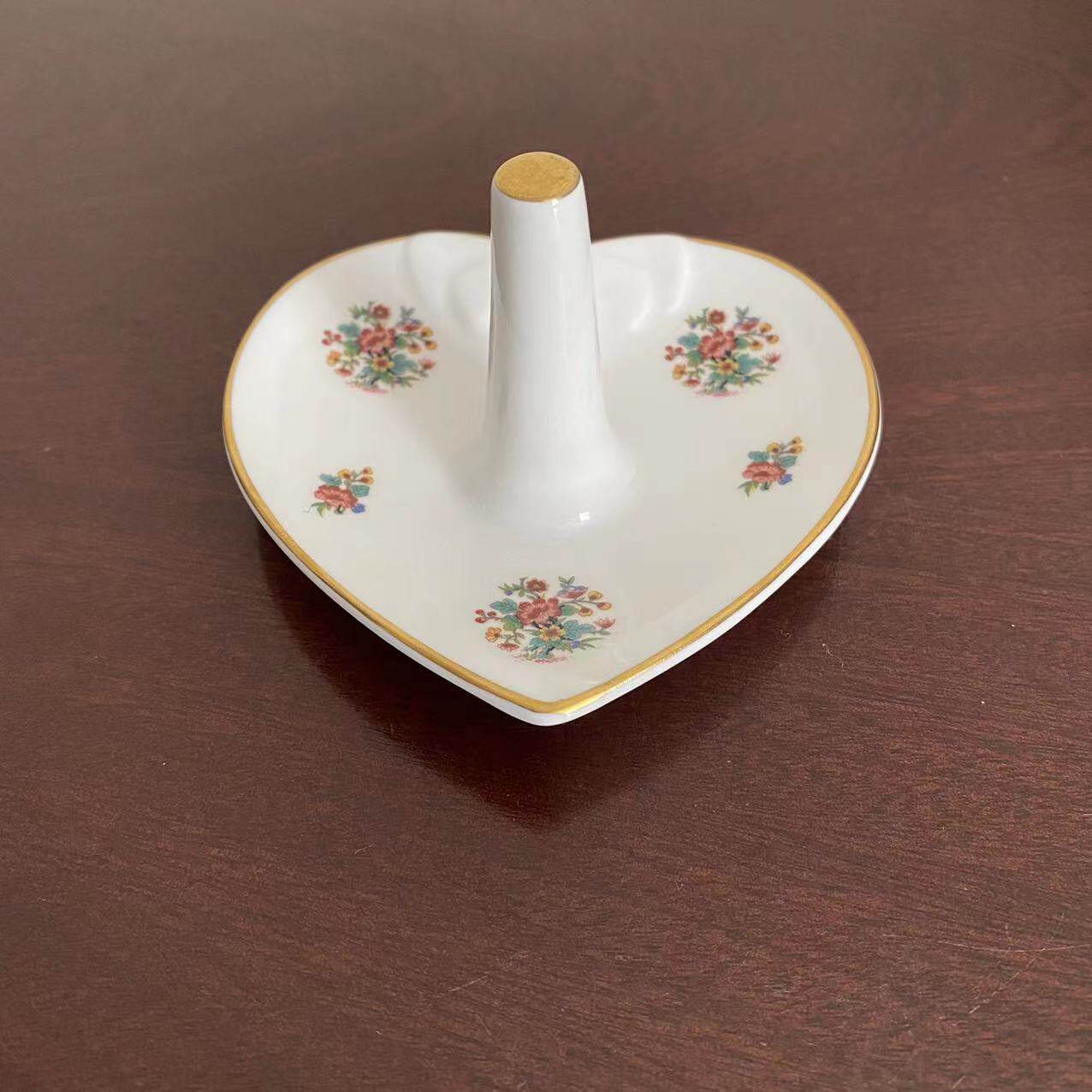 COALPORT 科尔波特 明玫瑰描金骨瓷首饰碟 Ming rose心形戒指瓷架