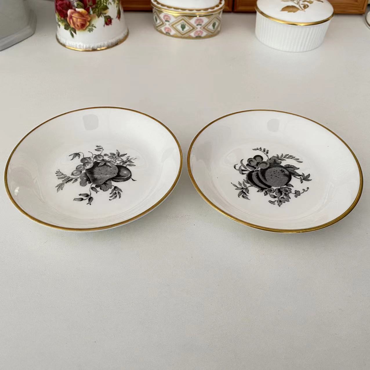 Royal Worcester 皇家伍斯特 1961年英国骨瓷描金花卉收藏碟 小盘