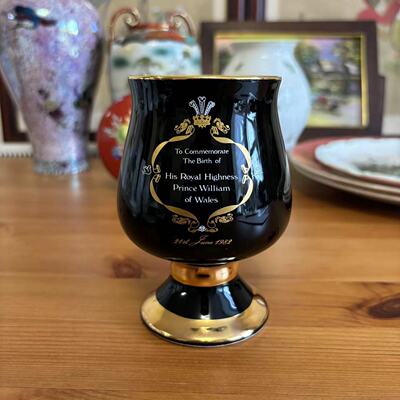 Prinknash Pottery 1982年 英国威廉王子生日纪念杯 鎏金钴蓝酒杯