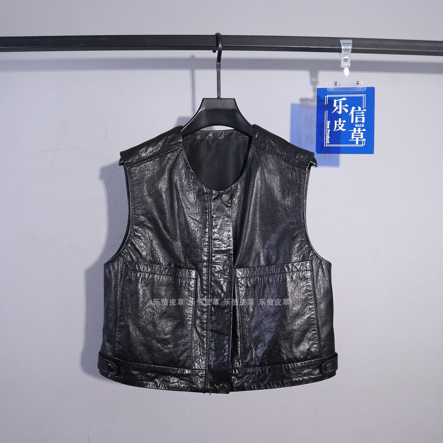 时尚新款真皮马甲女绵羊皮百搭气质休闲无袖背心显瘦大口袋马甲