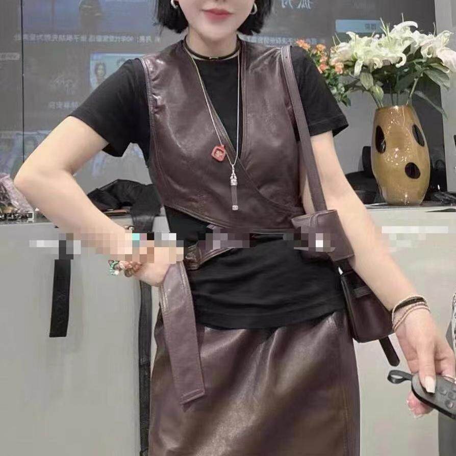 其他无扣通勤短款V领真皮绵羊皮