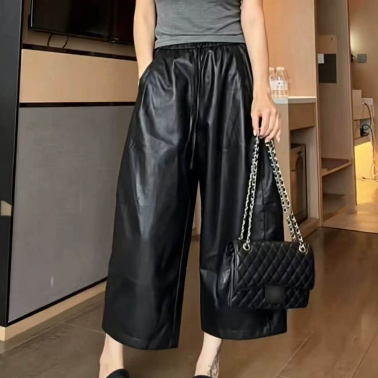 黑色PU皮女高腰显瘦阔腿九分裤