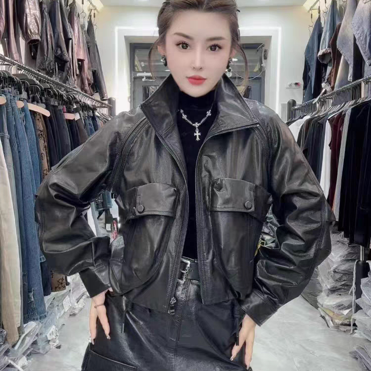新款真皮皮衣女短款时尚翻领机车风双口袋拉链高级感酷飒夹克外套