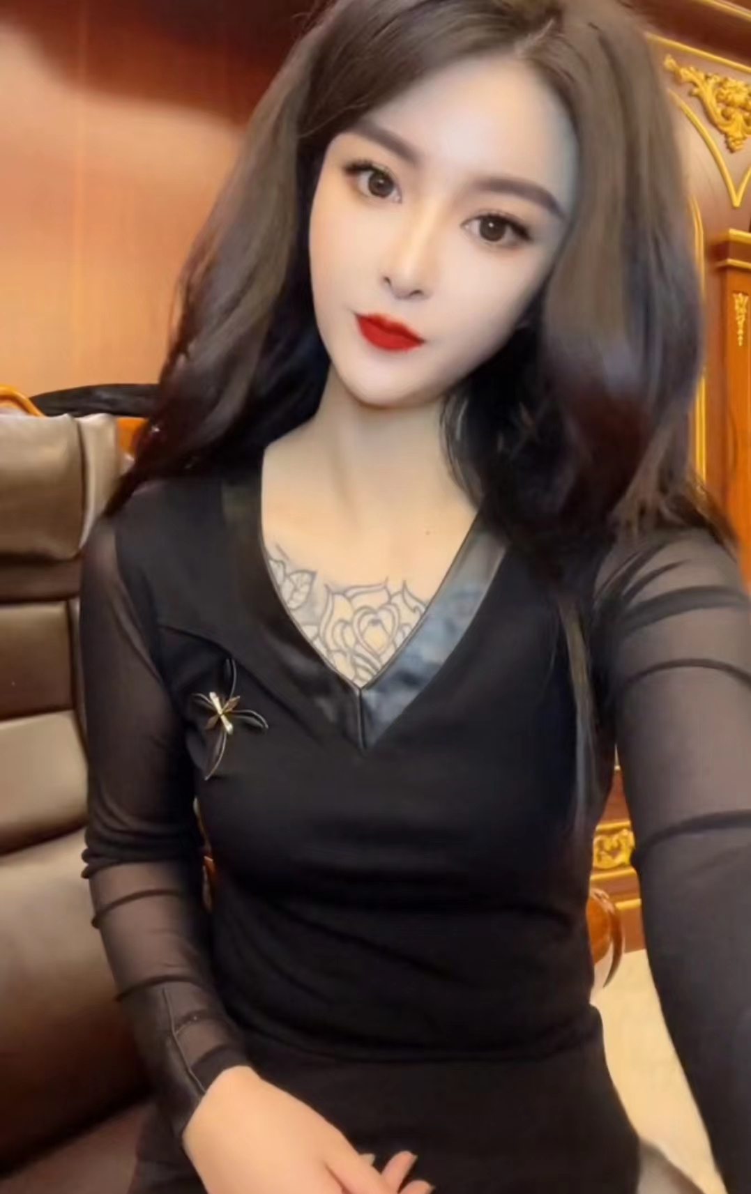 绵羊皮百搭拼接网纱衫