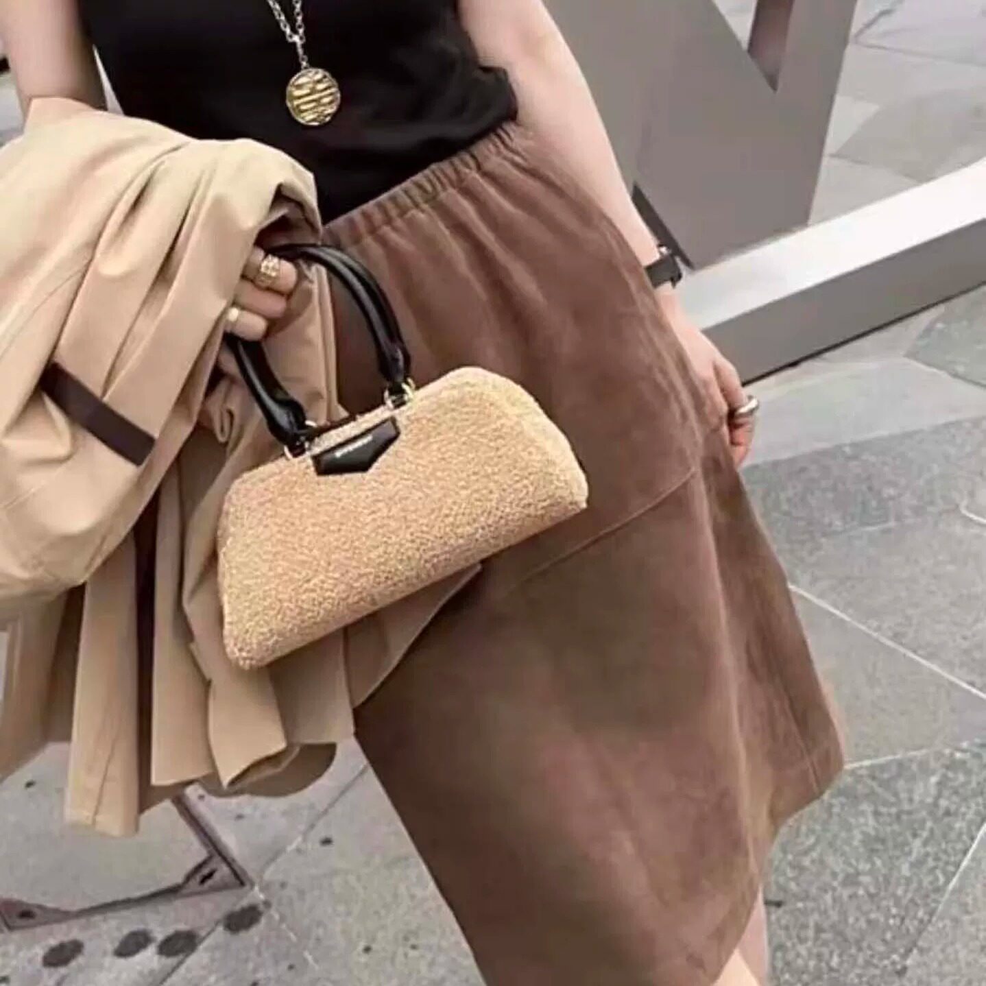 秋季新款真皮反绒A字半身裙女高腰显瘦百搭气质中长款焦糖色半裙