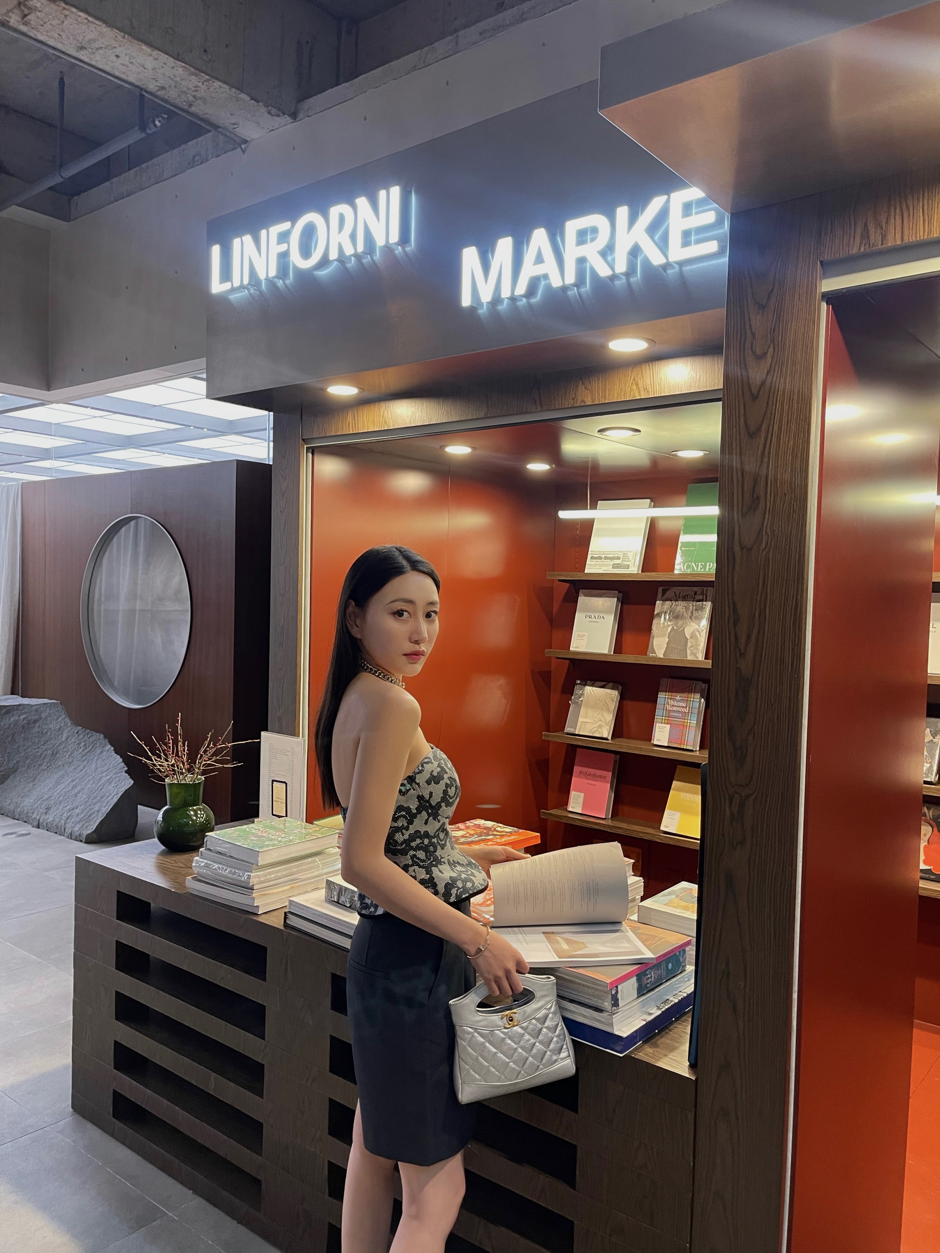 LAPLUIE 【限量】立体裁剪显瘦荷叶边收腰上衣高级感抹胸女2023新