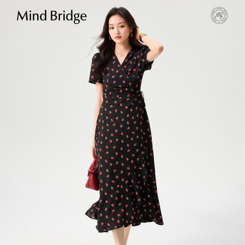 MindBridgeV领收腰显瘦碎花裙
