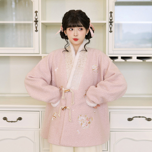 汉尚华莲[小马糯糯]汉服女改良飞机袖粉色毛绒外套长裙套装秋冬