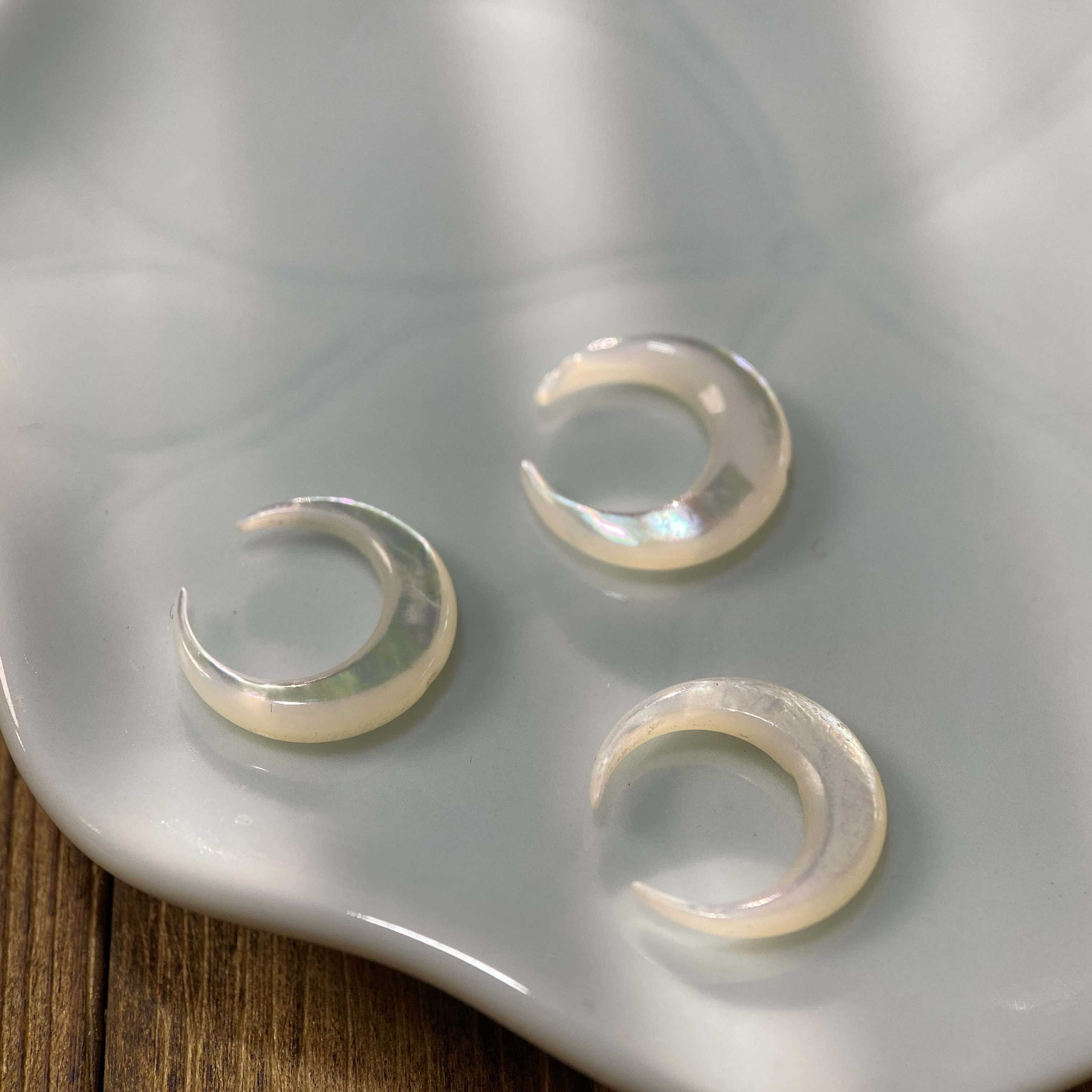 天然白蝶贝7*14mm月牙珠散珠子手工diy串珠镶嵌饰品配件材料X13