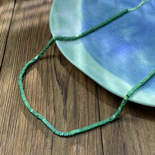 合成松石2mm草绿色方糖串珠手链项链diy饰品配件材料半成品S669