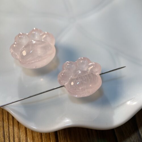 天然粉水晶16*18mm猫咪爪印珠手工diy串珠项链饰品配件材料X261