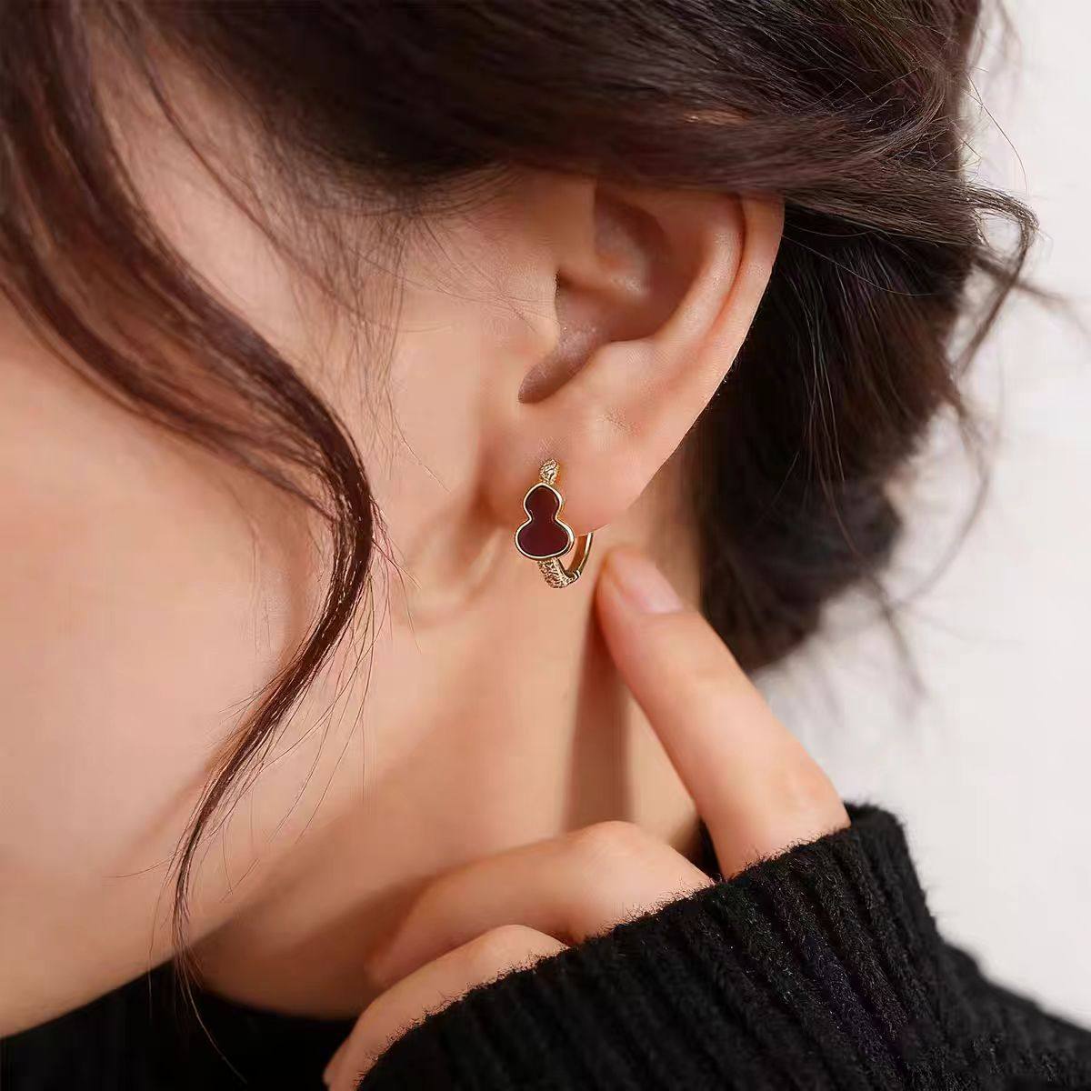 红色葫芦耳环2026新款爆款高级感耳扣耳钉女小众设计新年耳饰,饰品/流行首饰/时尚饰品新,耳环,淘宝优惠券,粉丝福利购,淘宝优惠卷