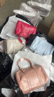 A 高货 亏本炸仓  退货拉黑 不包邮。