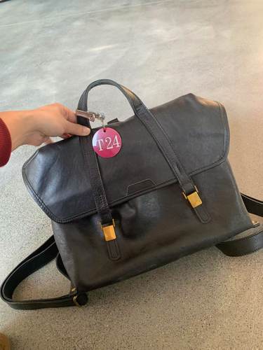 双肩包/T24（尺寸：35X28X14cm仅供参考）