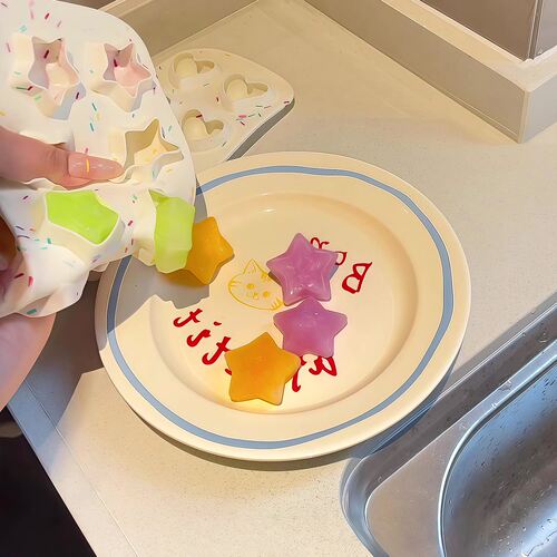 星星食品级硅胶制冰盒