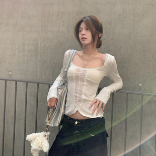 E7Q8 韩系蕾丝长袖t恤女韩系纯欲辣妹风软糯修身显瘦短款打底上衣