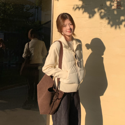 E7Q8 韩系百搭舒适休闲拼接羽绒服外套女简约修身显瘦保暖小外套