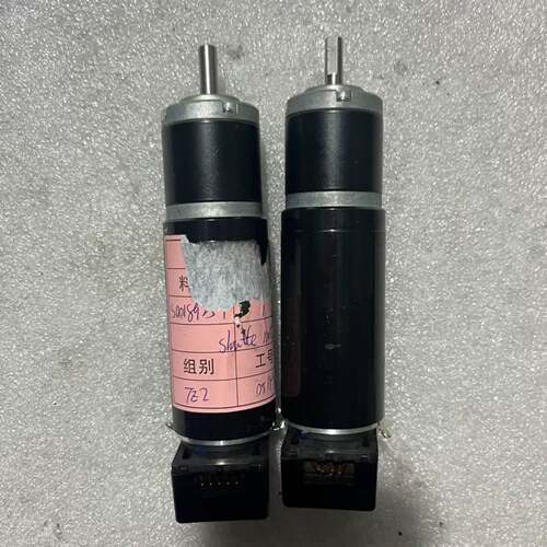可维修半导体设备maxon电机备件145376 273754，实物议价