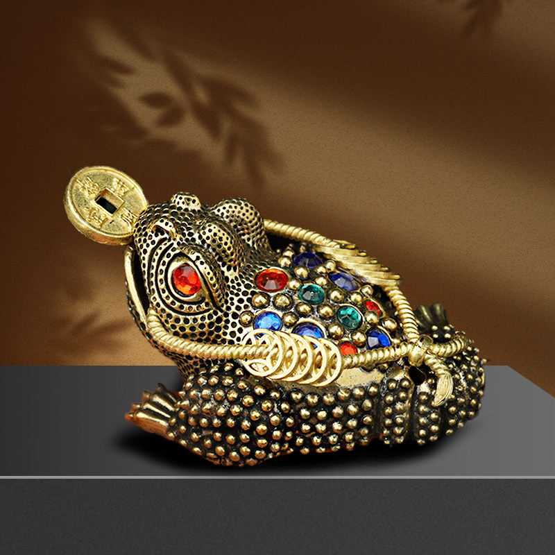 순수 황동 세 다리 황금 두꺼비 데스크탑 중공 장식품 사무실 거실 오프닝 선물 홈 크리 에이 티브 공예품