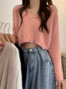 秋冬水貂绒软糯v领套头白色毛衣女韩系设计感喇叭袖针织衫短上衣