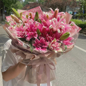 百合花束生日祝福鲜花