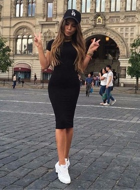 Women's short sleeved hip wrap dress 女士纯色短袖包臀连衣裙