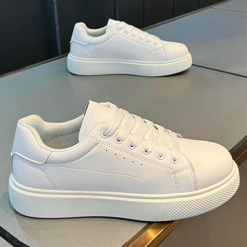 小白鞋男款秋季2026新款纯白色运动平板鞋青少年休闲百搭男士皮鞋
