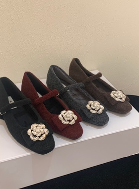 法式晚晚风灰色呢子单鞋女粗跟玛丽珍毛毛鞋女冬外穿通勤工作瓢鞋