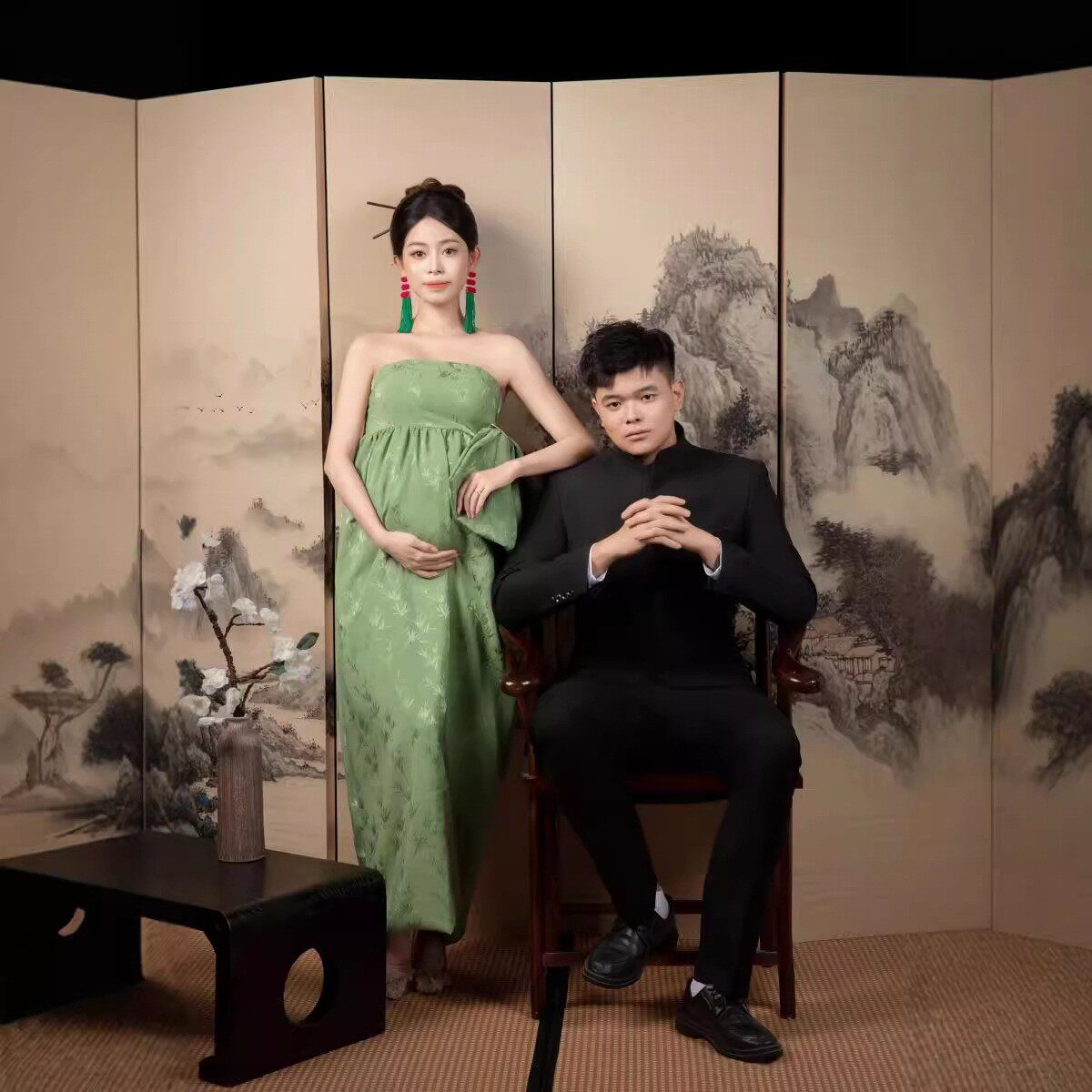 影楼孕妇情侣主题新款轻奢复古新中式抹胸裙孕妈咪夫妻拍照摄影服