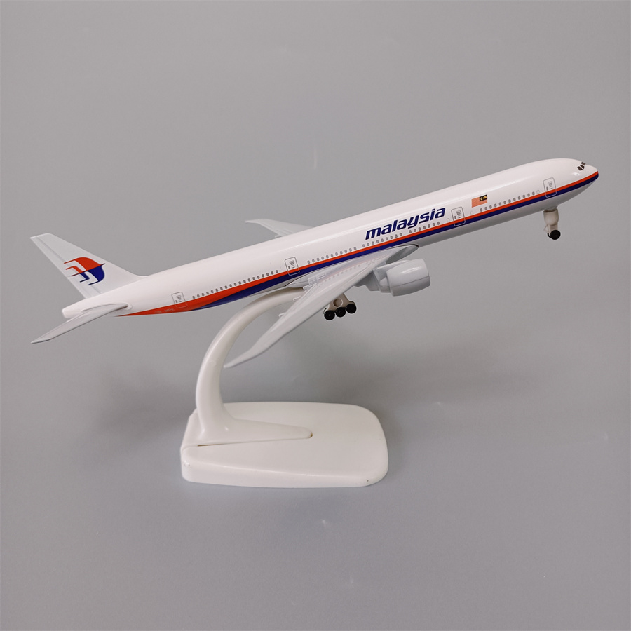 带起落架19cm马来西亚航空 波音机B777 合金仿真飞机模型金属航模