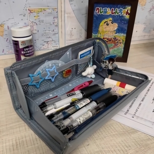 日本KOKUYO国誉Campus大容量笔袋横开设计纯色简约初中生小学生文具盒收纳包可平摊拿取方便学生用笔盒文具