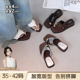 BL静哥加宽大码女鞋P62115复古休闲度假风夹趾坡跟增高一字拖凉拖