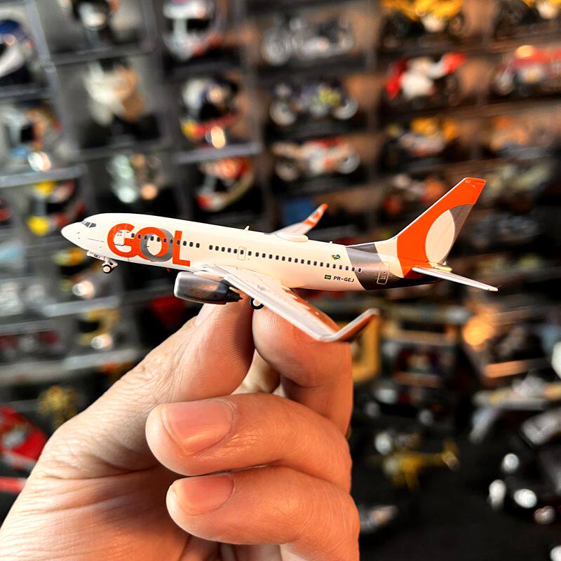 1：400比例合金飞机波音737-700客机法航有天线版礼品级藏品 - 实物图