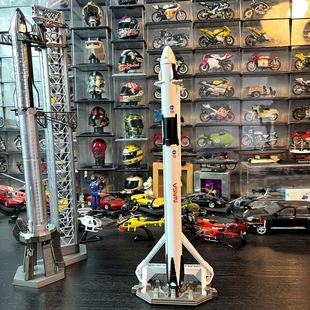 1:200合金模型马斯克SpaceX可回收式运载火箭猎鹰9号发射架套件