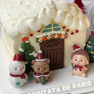 2025圣诞节蛋糕装饰摆件树脂红帽小熊刺猬圣诞树平安夜烘焙摆件