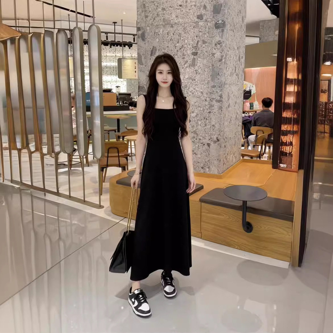 蓝色无袖背心吊带连衣裙子女装夏季2025新款海边度假法式气质长裙