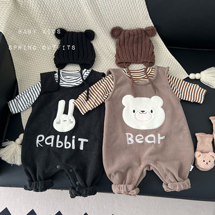 INS新生儿秋冬衣服冬季男女宝宝可爱超萌条纹T恤加绒背带短裤套装