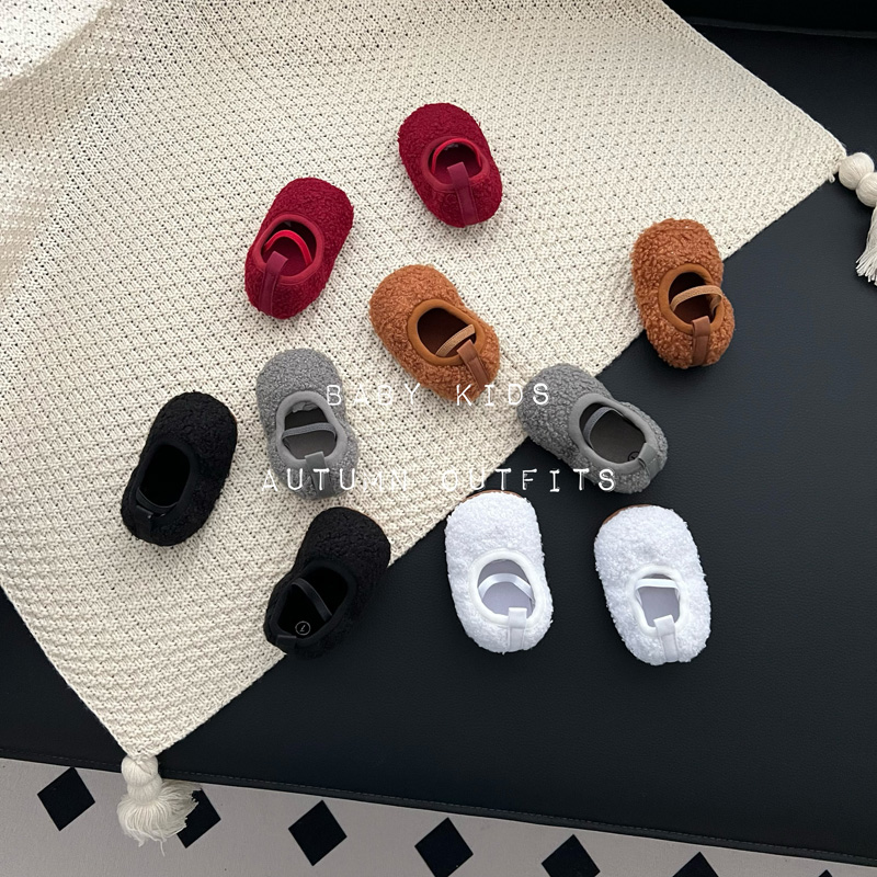 男女宝宝秋冬可爱仿掉毛毛鞋子婴幼儿可爱步前鞋百天周岁红色鞋子
