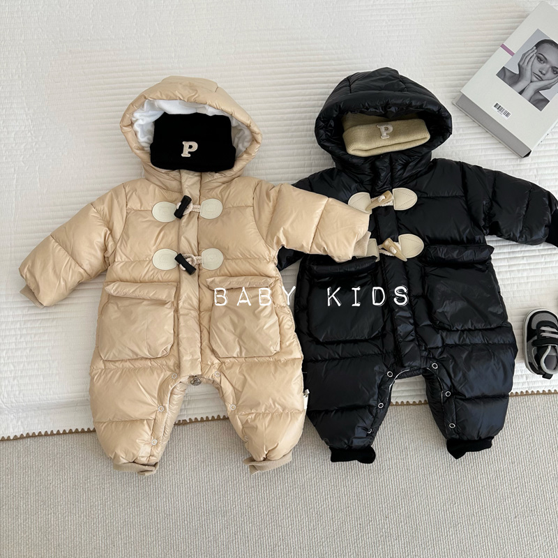 ins冬季男女保宝宝牛角扣连帽加绒保暖羽绒服婴幼儿外出连体衣服