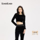 女士黑色圆领小香风长袖 bebe2025秋季 新款 露腰梭织上衣380102