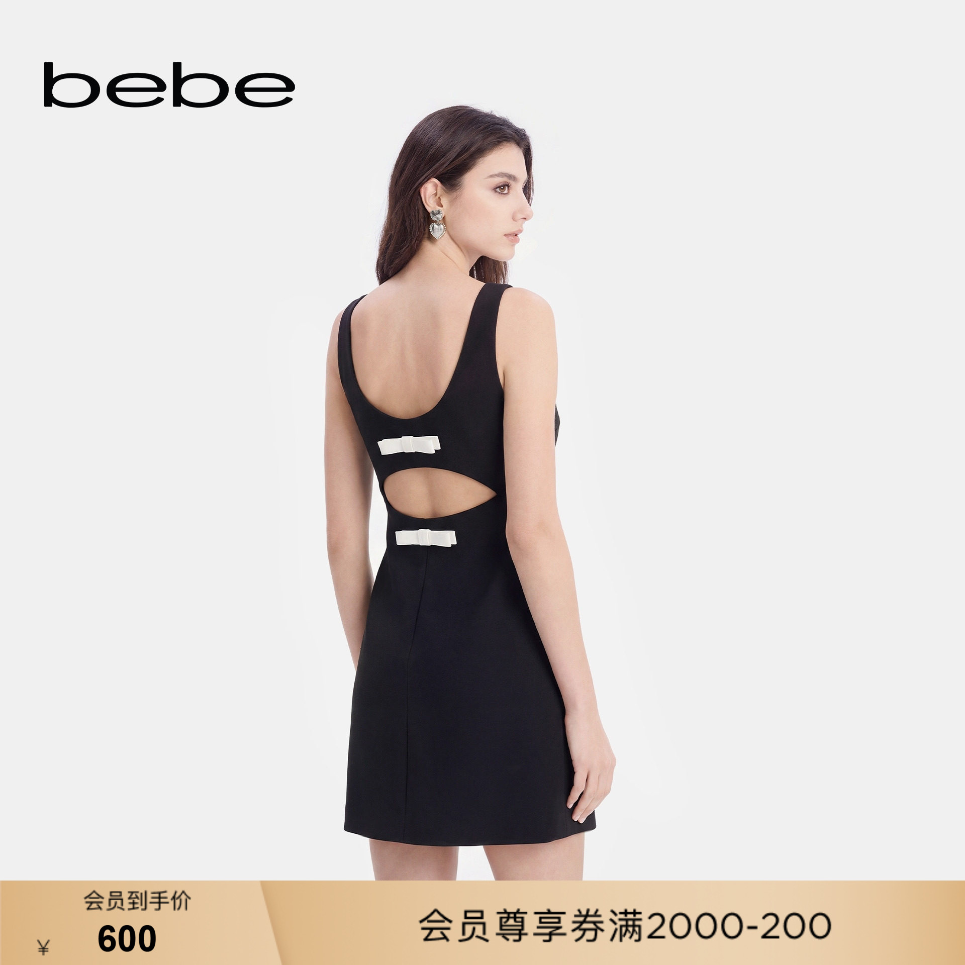 【博主同款】bebe2026夏季新款女士蝴蝶结显瘦小黑裙连衣裙250003图片