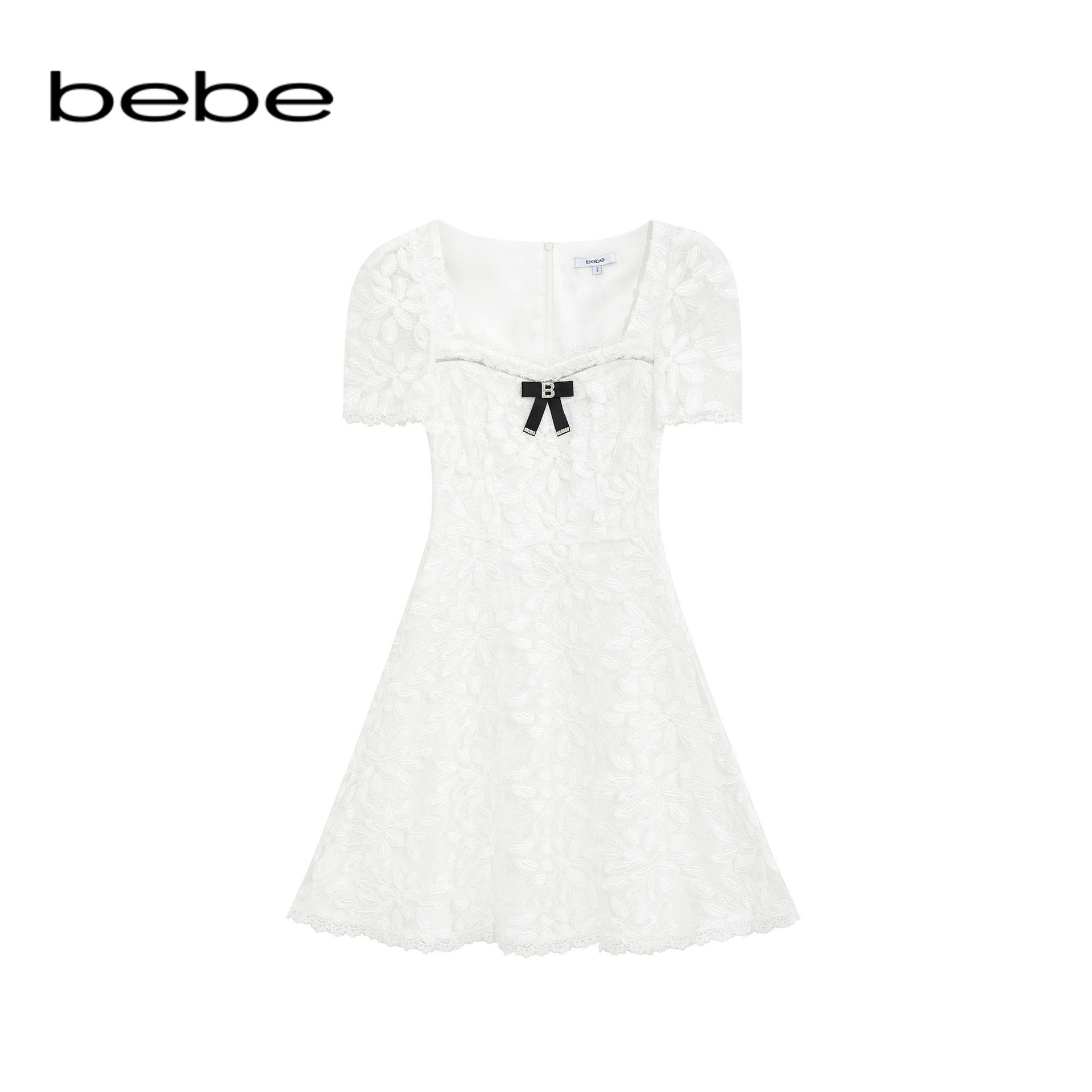bebe2025秋冬新款女士气质风蕾丝花边蝴蝶结装饰连衣裙350030