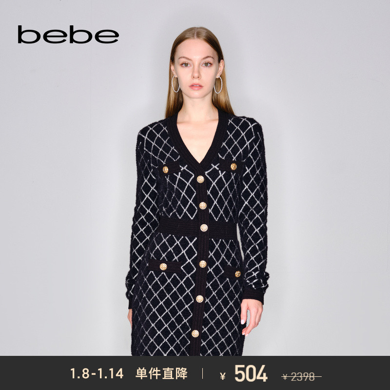 bebe秋冬系列女士修身菱格长袖V领针织连衣裙430905