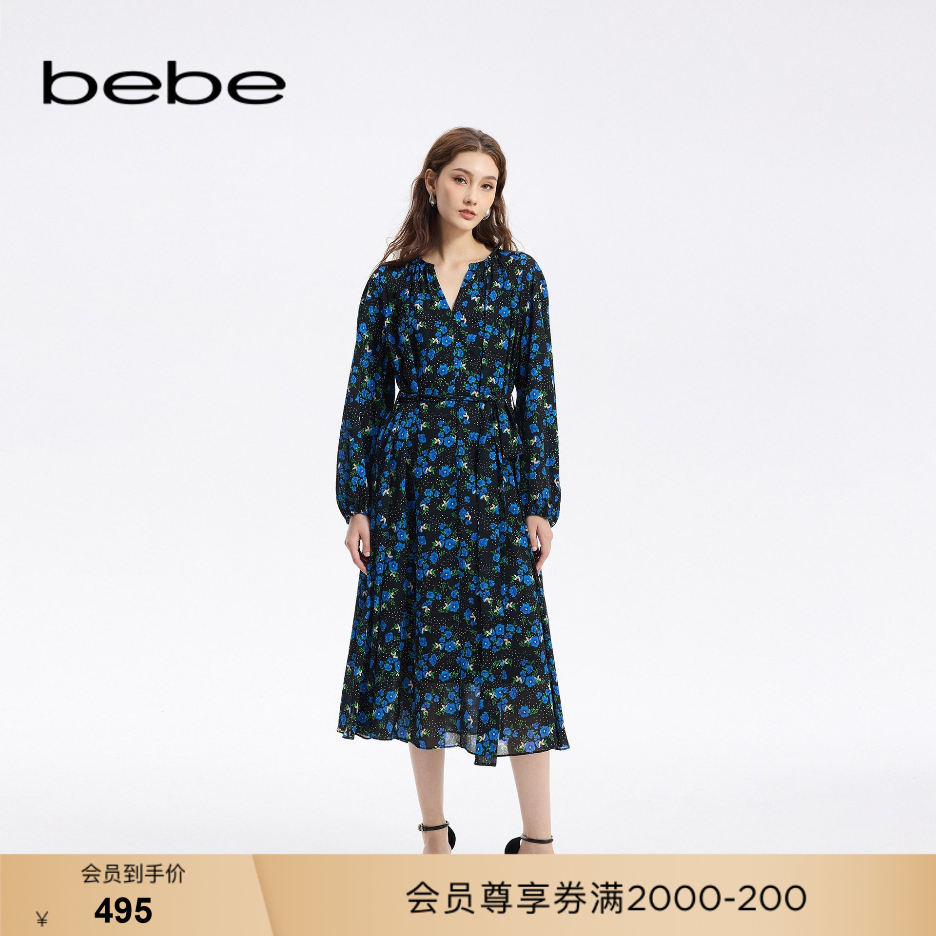 bebe秋季新款大裙摆印花连衣裙图片