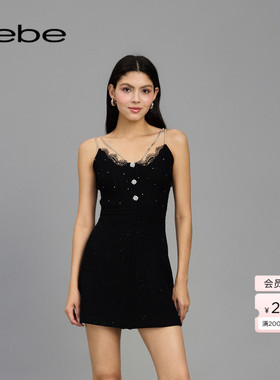 bebe春夏女士露肩收腰纽扣缀饰吊带针织小黑裙130909