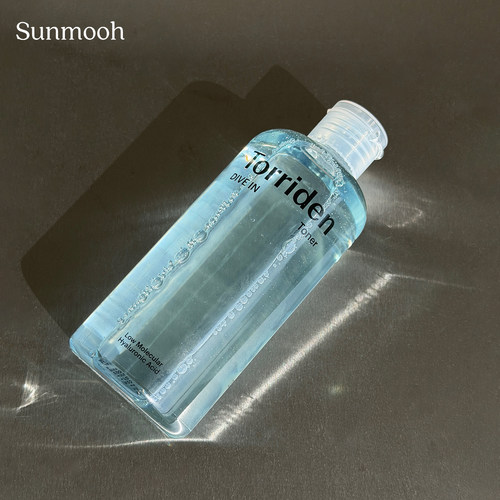 玻尿酸精华爽肤水深层补水保湿