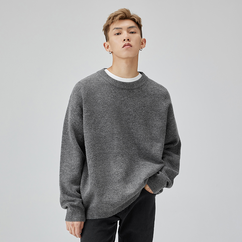 CH纯色简约圆领毛衣针织衫